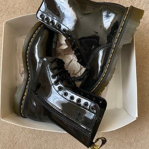 Dr. Marten Jadon black leather boots